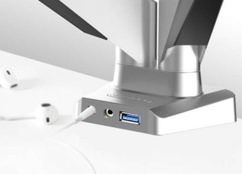 זרוע מתכוונת לשני מסכי מחשב עם חיבור שולחני וכניסת USB